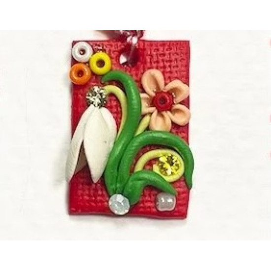 Martisor handmade brosa cu cristale Swarovski